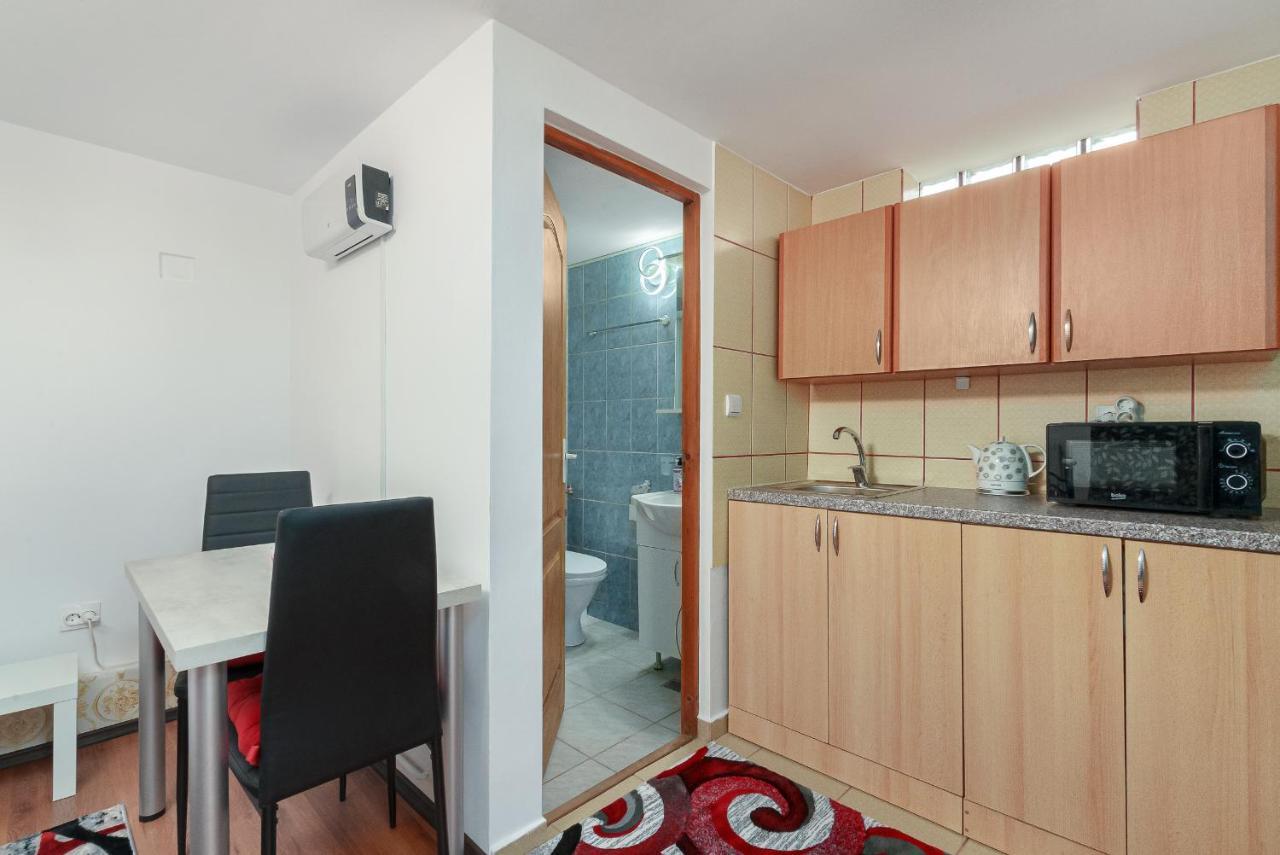 Stone Gate Apartment #3 Bucureşti Exterior foto